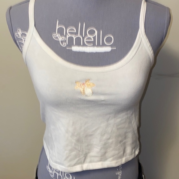 ⚡️⚡️5 /$20⚡️⚡️Forever 21 tank top white w/floral decal size medium size medium🎈 - Picture 1 of 3